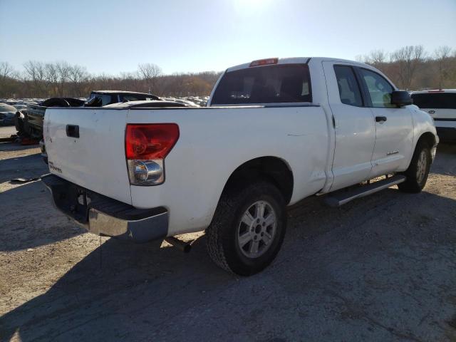 5TFRU54148X013588 - 2008 TOYOTA TUNDRA DOU WHITE photo 4