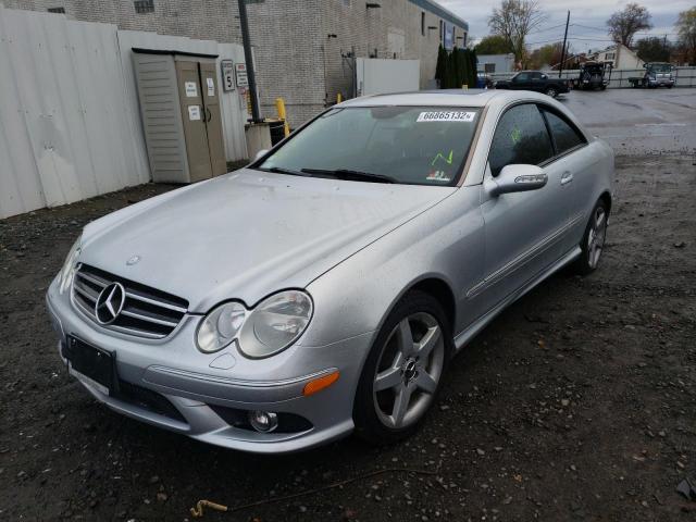 WDBTJ72HX7F210343 - 2007 MERCEDES-BENZ CLK 550 SILVER photo 2