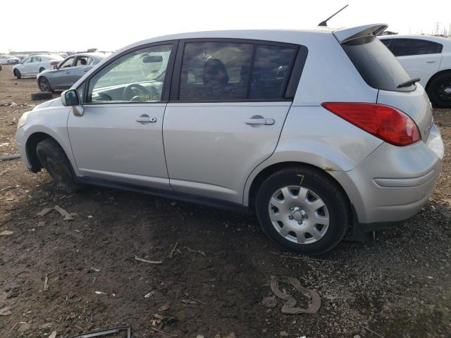 3N1BC13E48L362248 - 2008 NISSAN VERSA SILVER photo 3