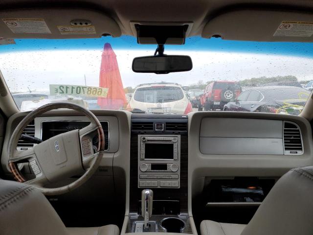 5LMFU27558LJ15112 - 2008 LINCOLN NAVIGATOR 白色 照片 8