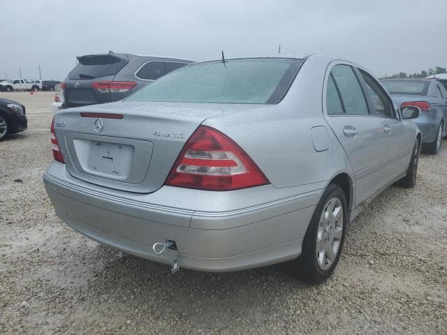 WDBRF81J95F682956 - 2005 MERCEDES-BENZ C 240 4MAT SILVER photo 4