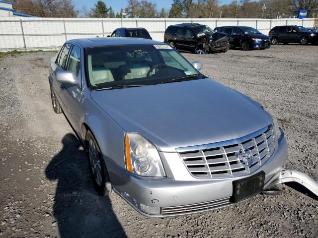 1G6KH5E63BU115329 - 2011 CADILLAC DTS PREMIU SILVER photo 1