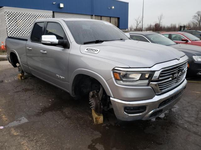 1C6SRFDTXKN712809 - 2019 RAM 1500 LARAM SILVER photo 1