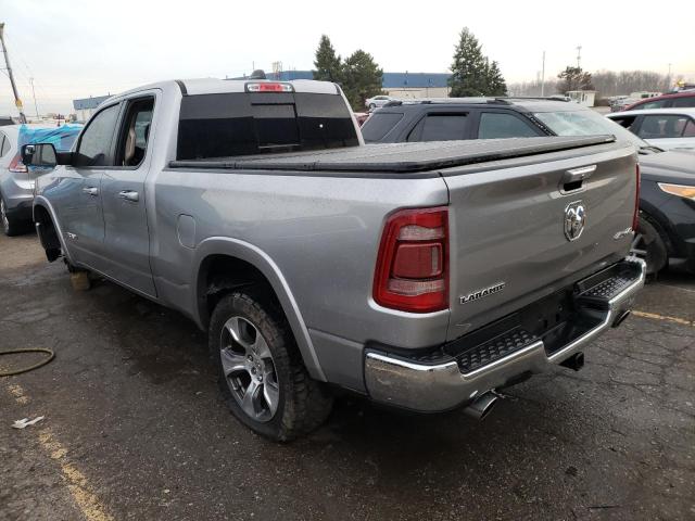 1C6SRFDTXKN712809 - 2019 RAM 1500 LARAM SILVER photo 3