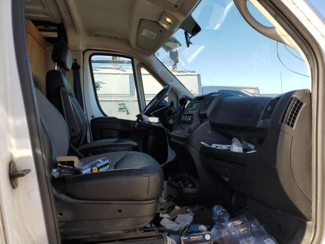 3C6TRVAG8HE552965 - 2017 RAM PROMASTER WHITE photo 5