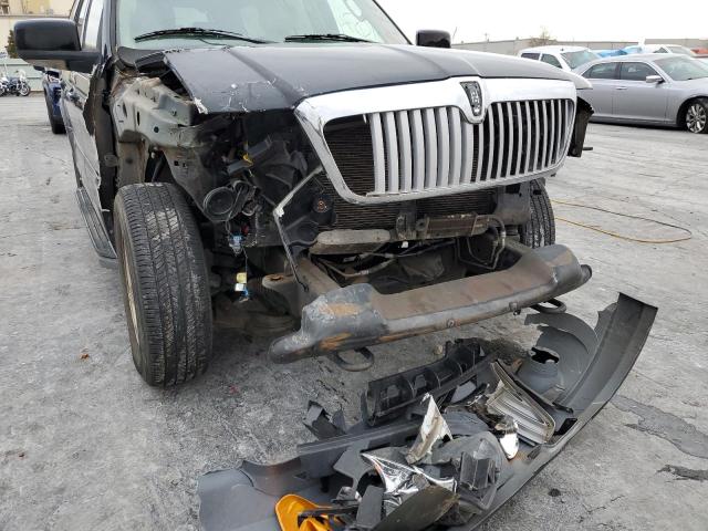 5LMFU27R74LJ31034 - 2004 LINCOLN NAVIGATOR 黑色 照片 9