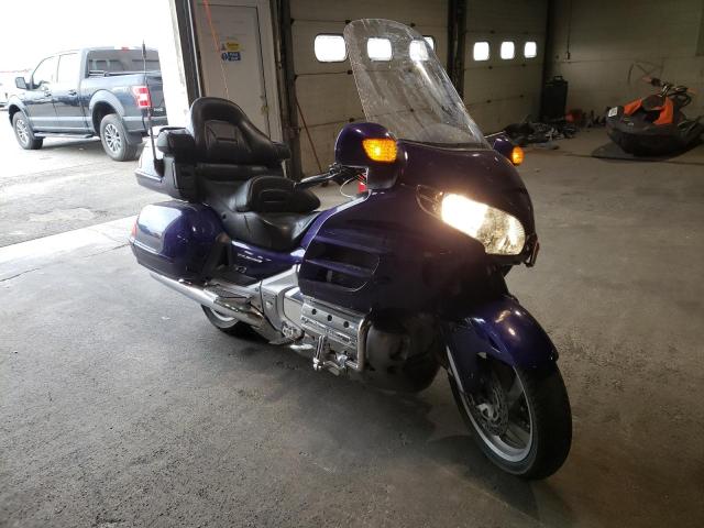 1HFSC47062A101401 - 2002 HONDA GL1800 PURPLE photo 1