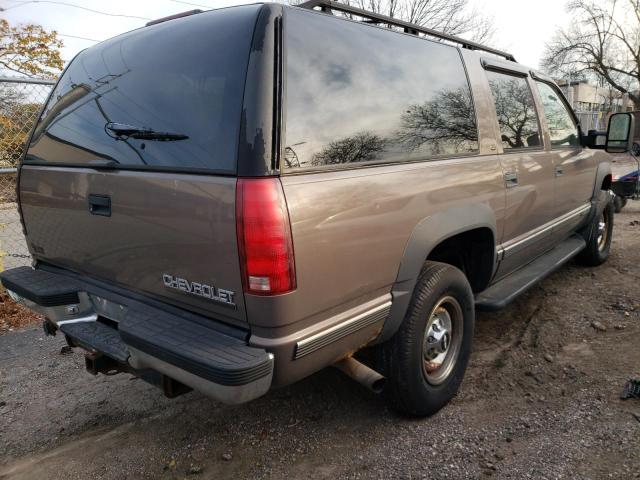 1GNGK26J5WJ300972 - 1998 CHEVROLET SUBURBAN K BROWN photo 3