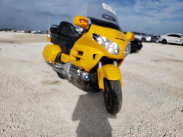 1HFSC47495A403563 - 2005 HONDA GL1800 A YELLOW photo 1