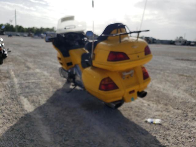 1HFSC47495A403563 - 2005 HONDA GL1800 A YELLOW photo 3