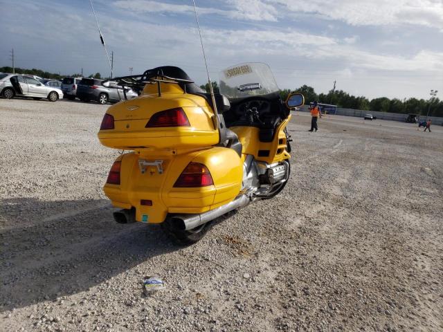 1HFSC47495A403563 - 2005 HONDA GL1800 A YELLOW photo 4