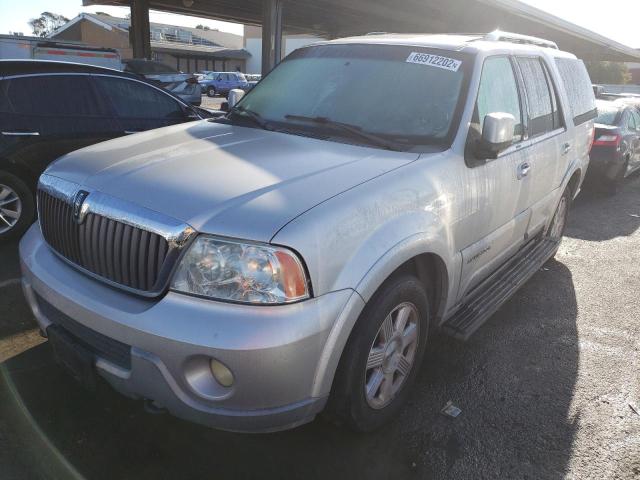 5LMFU28R43LJ32042 - 2003 LINCOLN NAVIGATOR 银色 照片 2