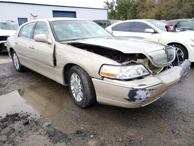 2LNHM82V68X636946 - 2008 LINCOLN TOWN CAR S TAN photo 4