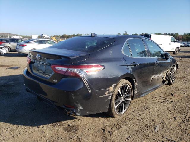 4T1B61HK2KU790864 - 2019 TOYOTA CAMRY XSE BLACK photo 4