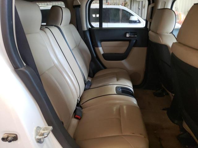 5GTEN13E888137116 - 2008 HUMMER H3 WHITE photo 6
