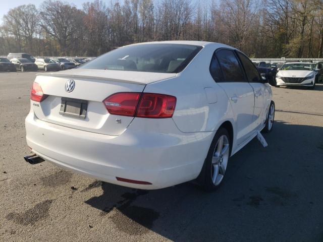 3VW2K7AJ7EM226539 - 2014 VOLKSWAGEN JETTA BASE 白色 照片 4