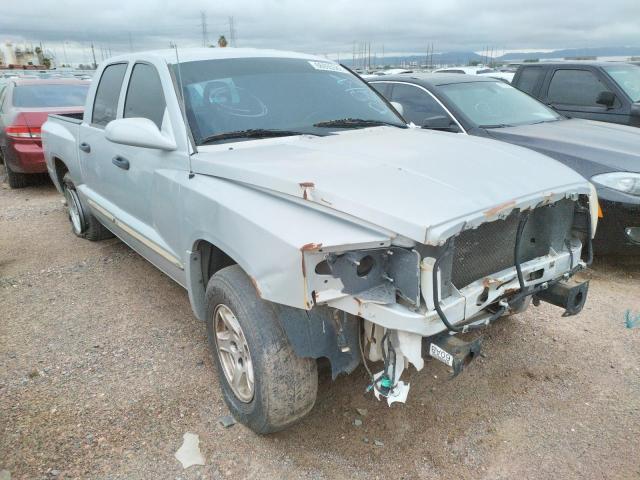 1D7HE48N65S244541 - 2005 DODGE DAKOTA QUA SILVER photo 1