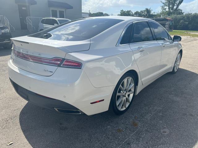 3LN6L2G97ER805160 - 2014 LINCOLN MKZ WHITE photo 4