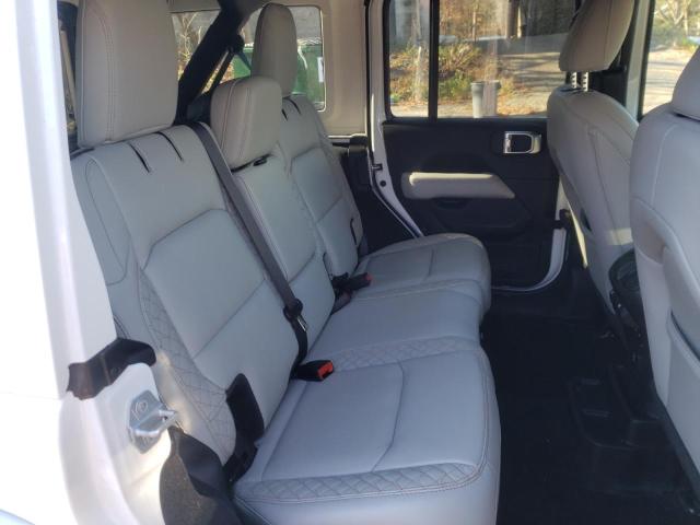 1C4HJXEG5MW815568 - 2021 JEEP WRANGLER U WHITE photo 6