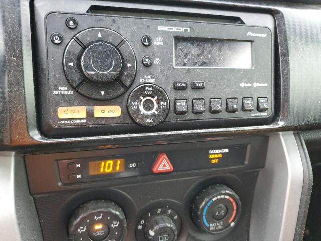 JF1ZNAA12D1723814 - 2013 TOYOTA SCION FR-S WHITE photo 9