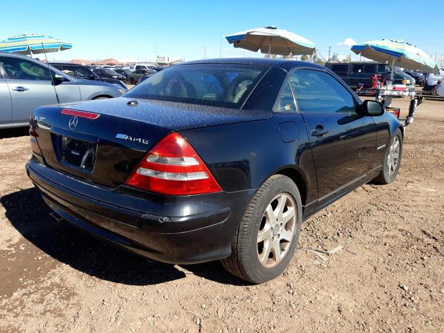 WDBKK49F74F303635 - 2004 MERCEDES-BENZ SLK 230 KO BLACK photo 4