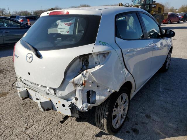 JM1DE1KYXE0184060 - 2014 MAZDA MAZDA2 SPO WHITE photo 4