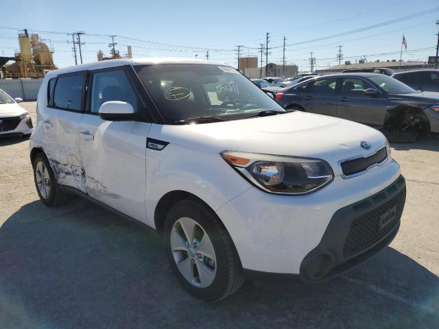 KNDJN2A22F7216059 - 2015 KIA SOUL WHITE photo 1