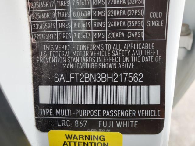 SALFT2BN3BH217562 - 2011 LAND ROVER LR2 HSE LU WHITE photo 13