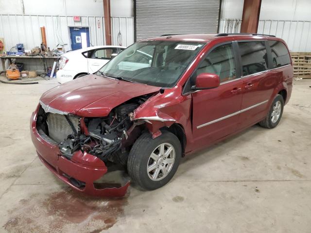 2A4RR8DX7AR480137 - 2010 CHRYSLER TOWN & COU RED photo 1