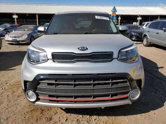 KNDJX3AA0K7677679 - 2019 KIA SOUL ! SILVER photo 5