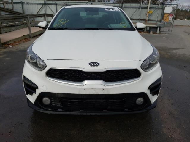 3KPF24AD0ME403678 - 2021 KIA FORTE FE WHITE photo 9