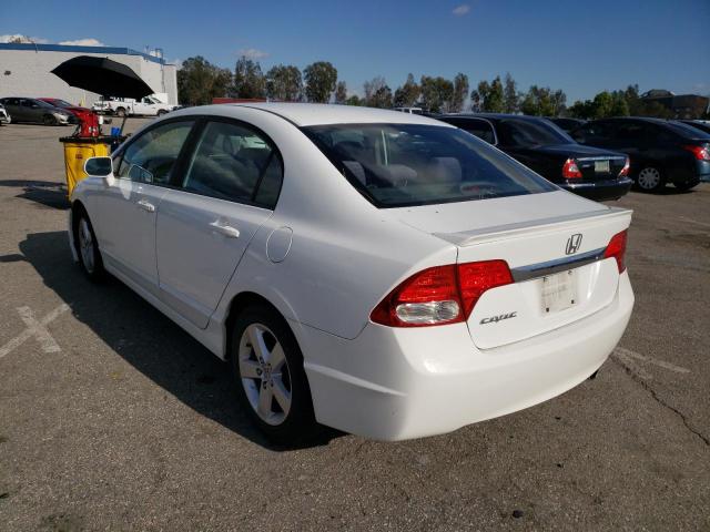 19XFA1F68AE073943 - 2010 HONDA CIVIC LX-S Biały zdjęcie 3