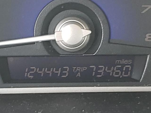 19XFA1F68AE073943 - 2010 HONDA CIVIC LX-S Biały zdjęcie 8