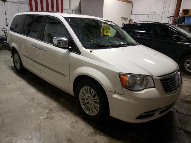 2012 CHRYSLER TOWN & COU, 