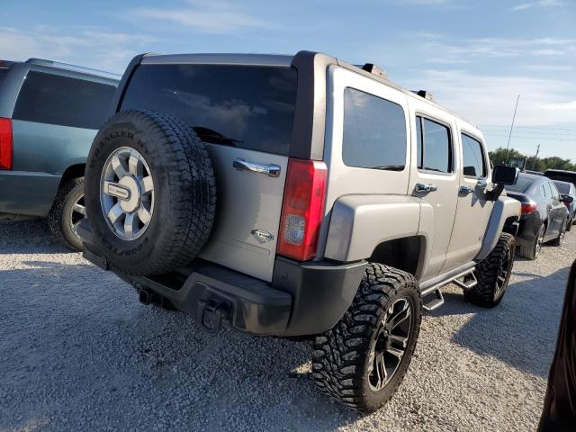 5GTEN13LX88112068 - 2008 HUMMER H3 ALPHA TAN photo 3