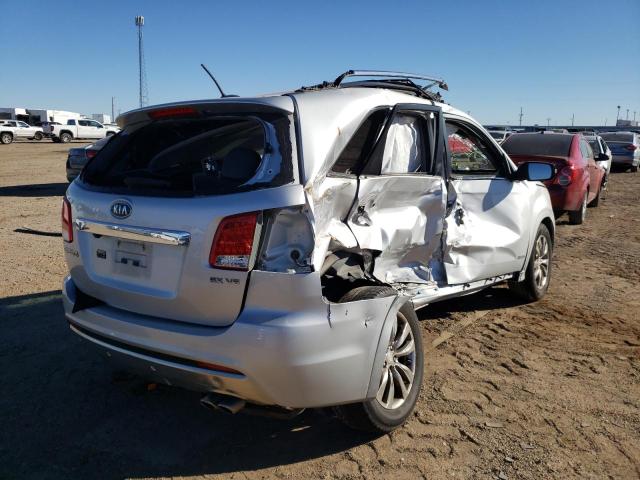 5XYKWDA27BG130496 - 2011 KIA SORENTO SX SILVER photo 4