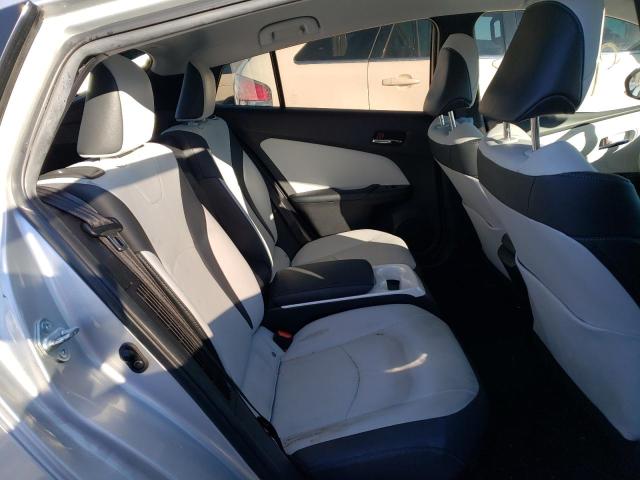 JTDKARFP7H3036700 - 2017 TOYOTA PRIUS PRIM 银色 照片 6