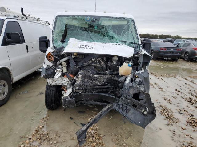 3C6TRVAG9JE145193 - 2018 RAM PROMASTER 白色 照片 5