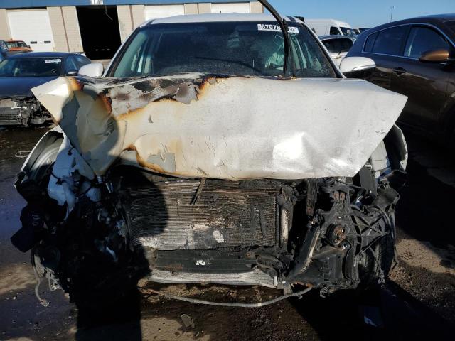 5XYPG4A59LG616368 - 2020 KIA SORENTO S WHITE photo 5