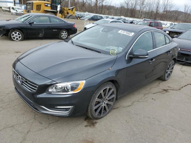 YV149MFM3F1341348 - 2015 VOLVO S60 PLATIN GRAY photo 2