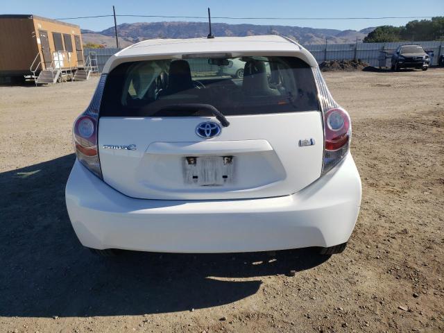 JTDKDTB38E1558217 - 2014 TOYOTA PRIUS C WHITE photo 6