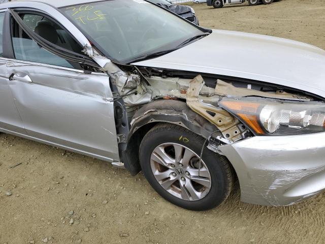 1HGCP2F45CA238294 - 2012 HONDA ACCORD LXP SILVER photo 9