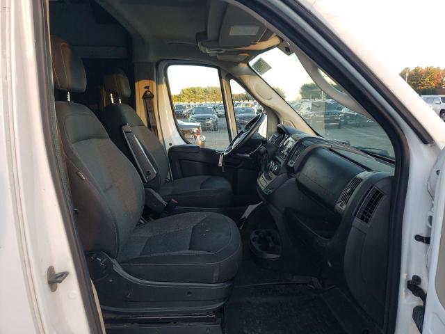 3C6TRVDG9JE154701 - 2018 RAM PROMASTER WHITE photo 5