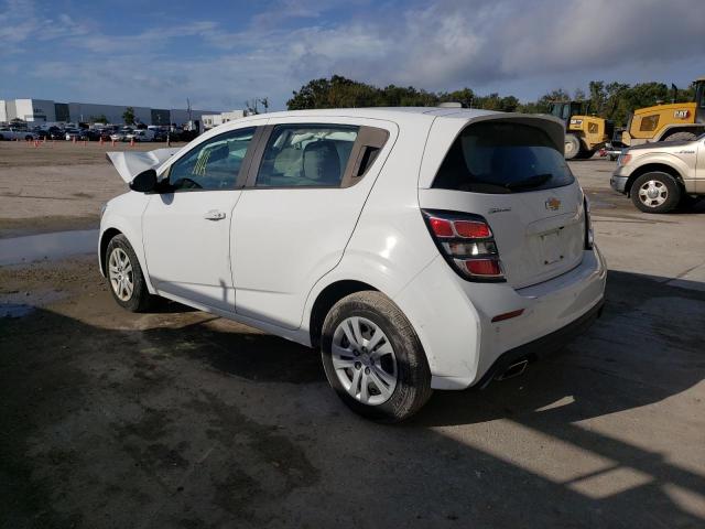 1G1JG6SB4L4138485 - 2020 CHEVROLET SONIC WHITE photo 2