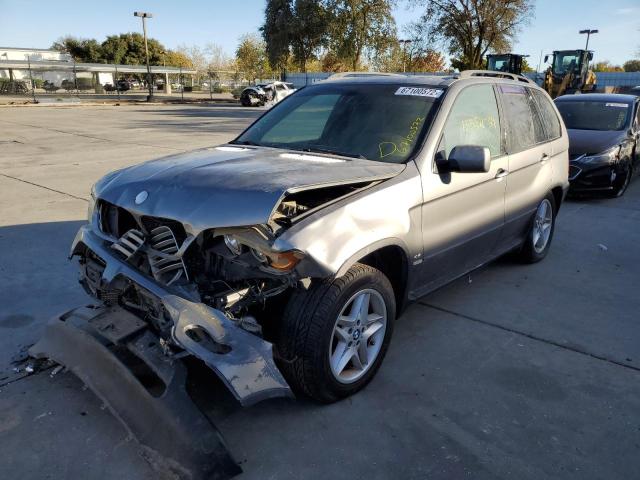 5UXFB53504LV02275 - 2004 BMW X5 GRAY photo 2