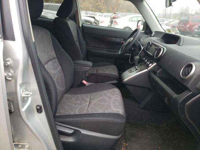 JTLZE4FE2FJ074000 - 2015 TOYOTA SCION XB 银色 照片 5