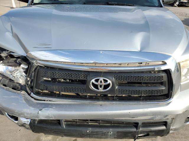 5TFRM5F18BX023772 - 2011 TOYOTA TUNDRA DOU SILVER photo 11