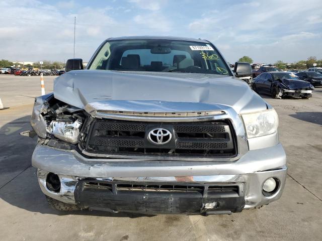 5TFRM5F18BX023772 - 2011 TOYOTA TUNDRA DOU SILVER photo 5