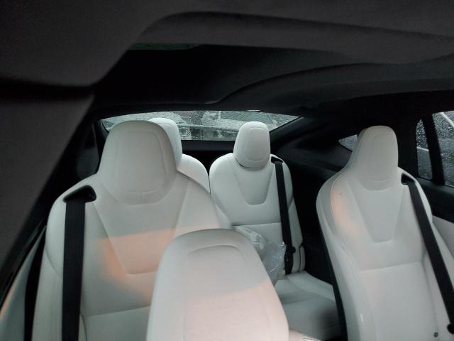 5YJXCBE21KF197714 - 2019 TESLA MODEL X WHITE photo 6