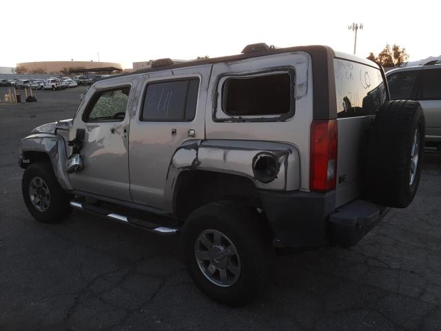 5GTDN136768104156 - 2006 HUMMER H3 SILVER photo 2